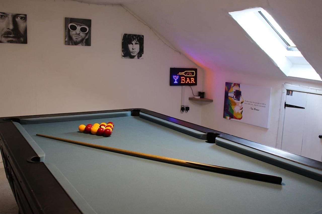 Clan Ross - 3 Bed, Spacious Georgian Home スターリング エクステリア 写真