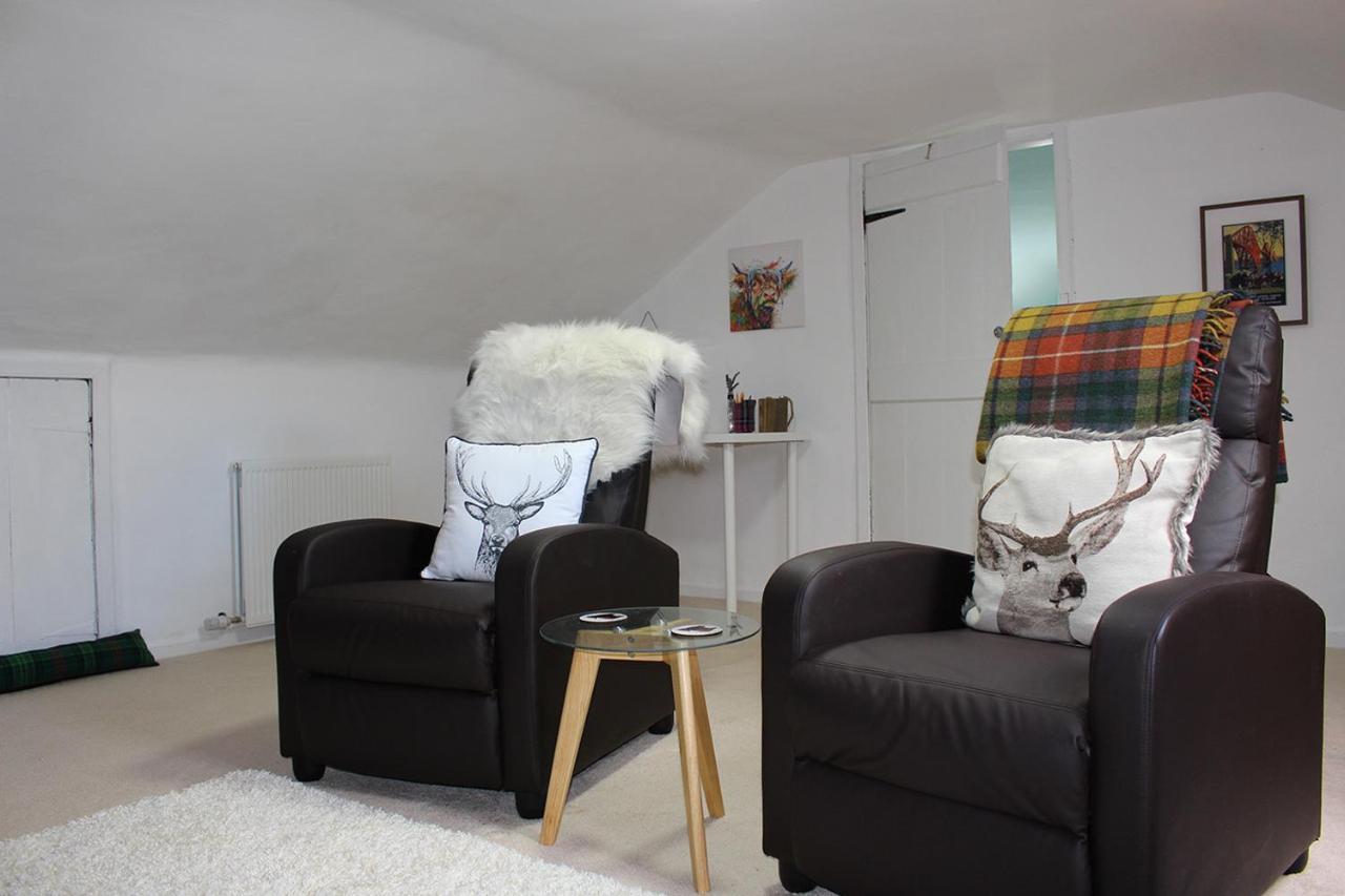 Clan Ross - 3 Bed, Spacious Georgian Home スターリング エクステリア 写真
