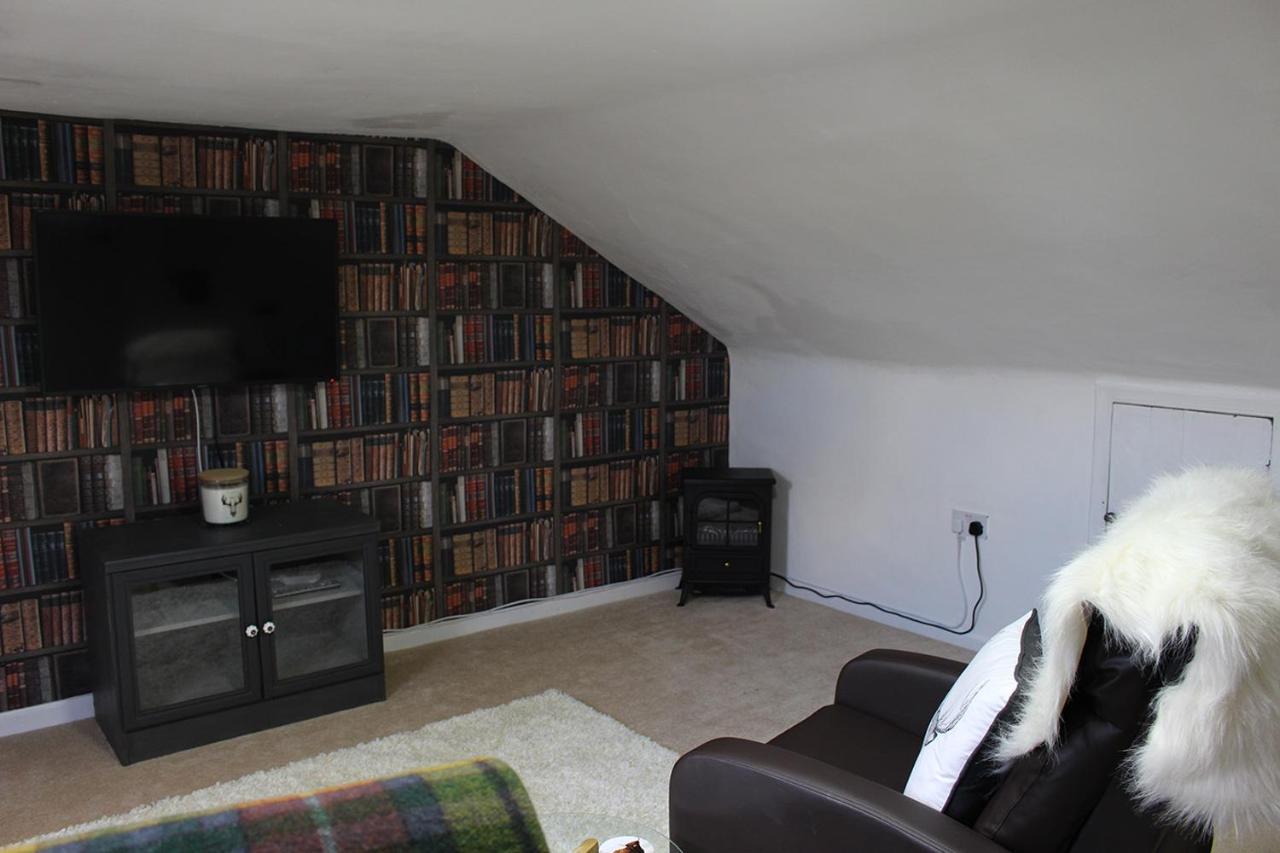 Clan Ross - 3 Bed, Spacious Georgian Home スターリング エクステリア 写真