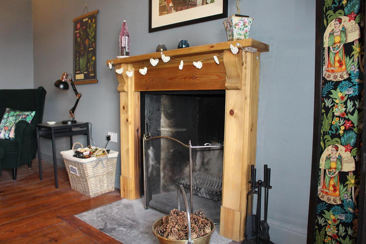 Clan Ross - 3 Bed, Spacious Georgian Home スターリング エクステリア 写真
