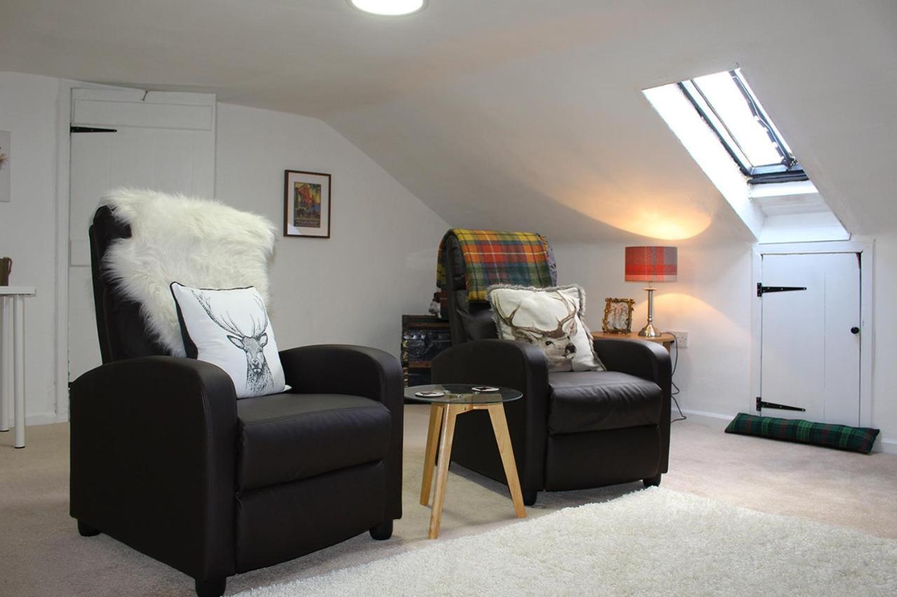 Clan Ross - 3 Bed, Spacious Georgian Home スターリング エクステリア 写真